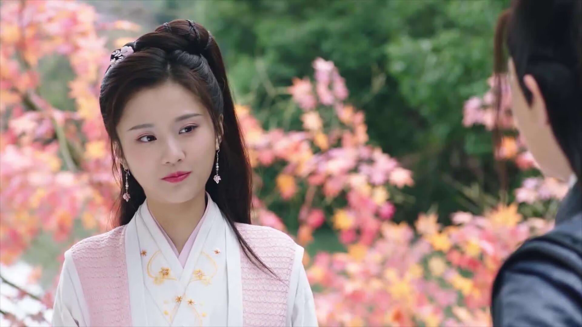 球迷社区：质疑尤文全力出战动机与教练决策，尤文官宣球队新主帅